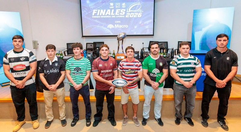 &nbsp;Autoridades y jugadores, todos juntos en la presentación de las finales del TRL 2026. Crédito: Franco Perego / Rugby Click.