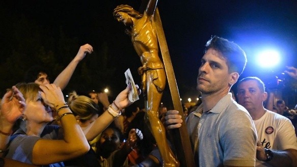 La procesión comenzó a las 20.30 de este viernes santo.