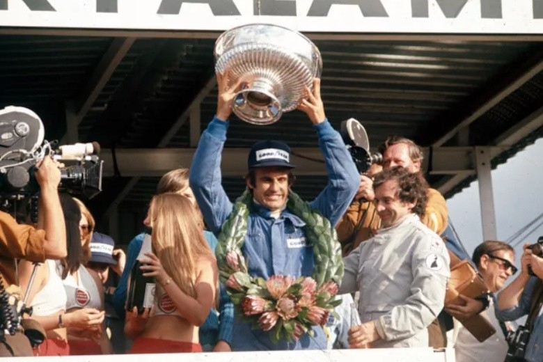 Carlos Reutemann falleció el 21 de julio de 2021 .&nbsp;