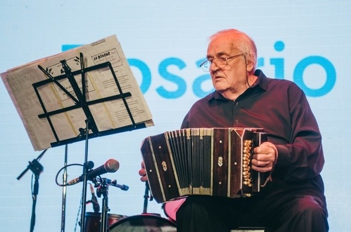 Montironi durante una presentación en el evento Montironi durante una presentación en el evento