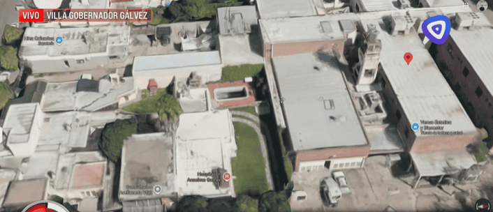 El cuerpo habría sido encontrado en la pileta ubicada al fondo. (Captura Google Earth)