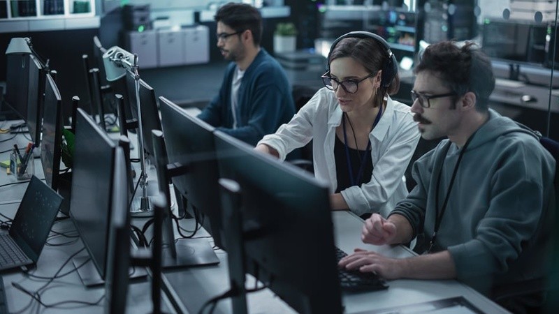  Talento argentino en ciberseguridad, altamente valorado fuera del país.