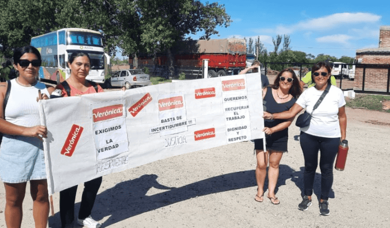 &nbsp;Esposas e hijas al frente de las manifestaciones de los trabajadores de La Verónica.