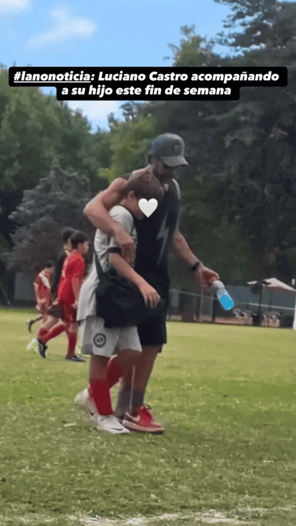 &nbsp;Luciano Castro junto a su hijo. (Foto: @gossipeame)