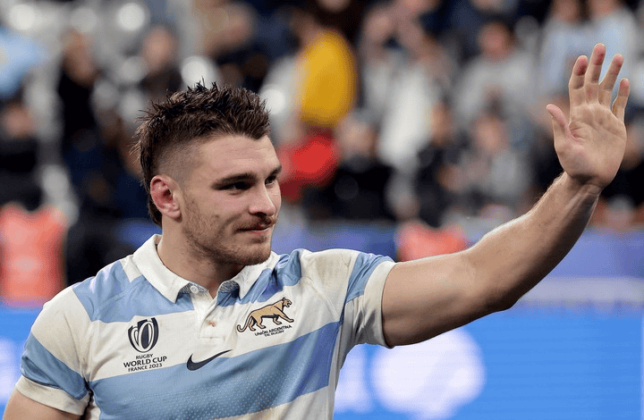 “Mateo Carreras está saliendo con Karina”, aseguró Pepe Ochoa.