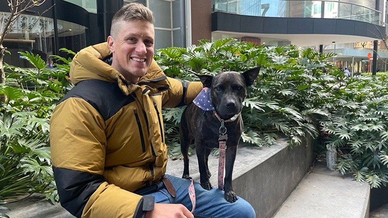 Paul Conyngham y su perrita Rosie&nbsp;