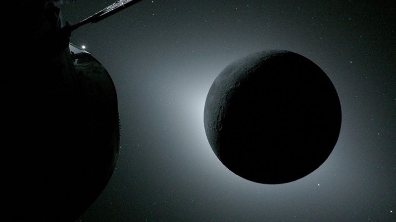 La Luna en contraluz, fotografiada por la nave espacial Orion&nbsp;