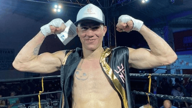 &nbsp; Debutó como boxeador profesional en el 2024. 