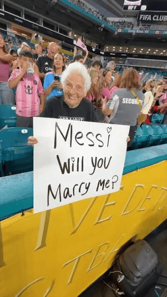&nbsp;El cartel que le dedicó a Messi en un partido del Inter de Miami.