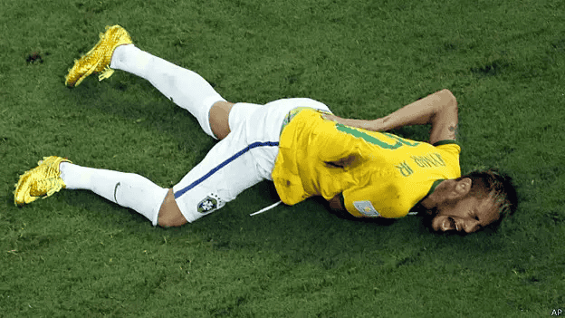 &nbsp;Neymar y su famosa lesión lumbar que lo sacó de Brasil 2014.