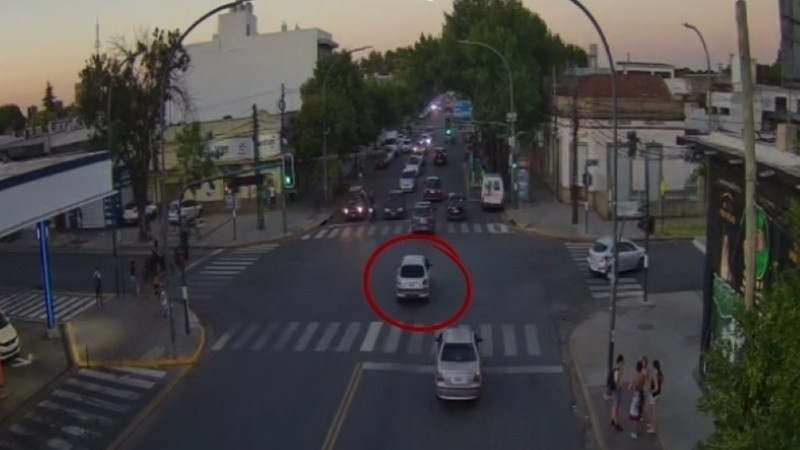 El recorrido que hizo el auto antes de la colisión.&nbsp;