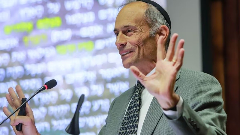 Mois Navon, rabino, ingeniero y autor de una tesis sobre el estatus moral de la IA&nbsp;